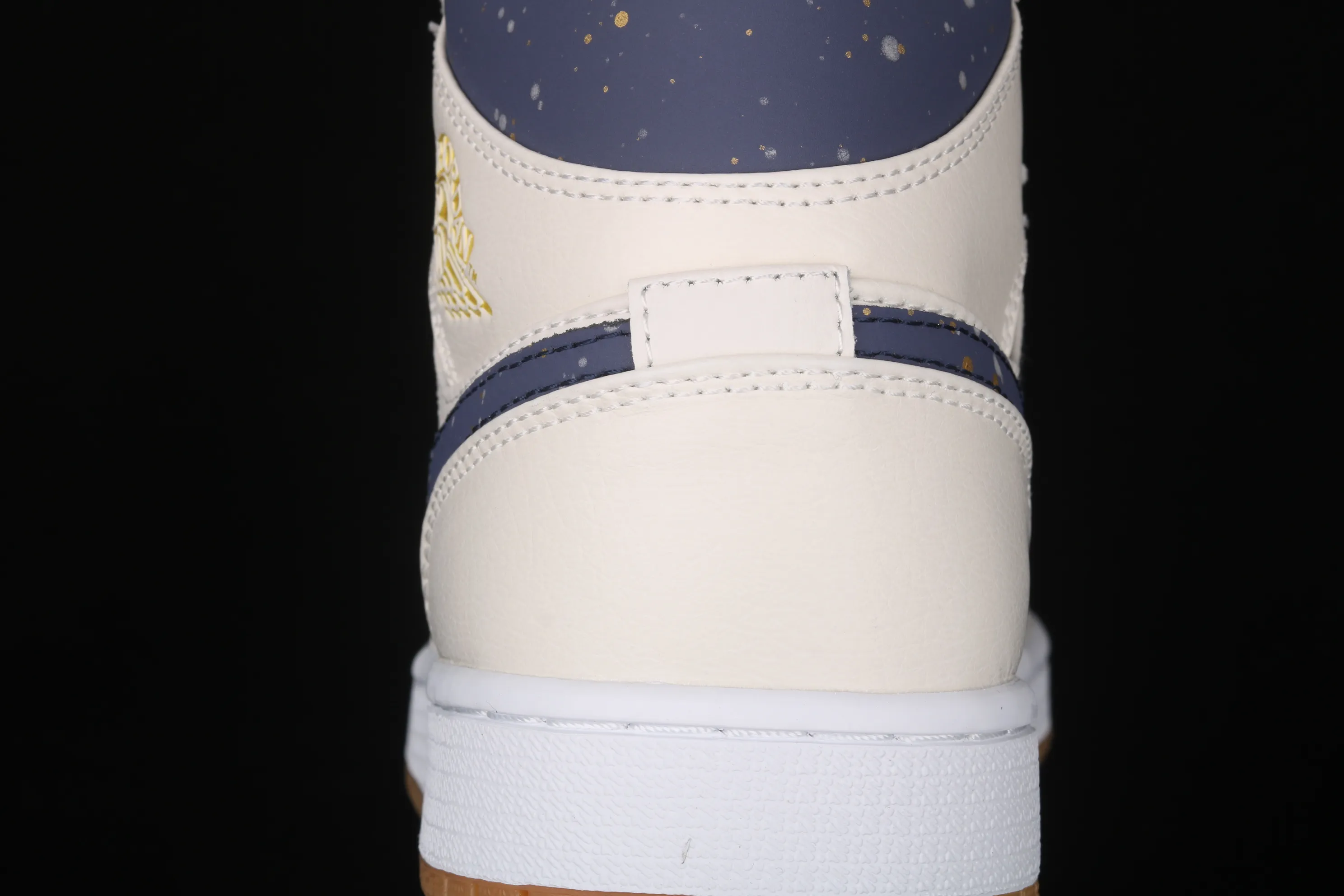 All categories Air Jordan Jordan series basketball shoes Air Jordan 1 Mid Air Jordan 1 Mid AJ1 Joe 1 mid-top raw rubber beige basketball shoes AH6342-104